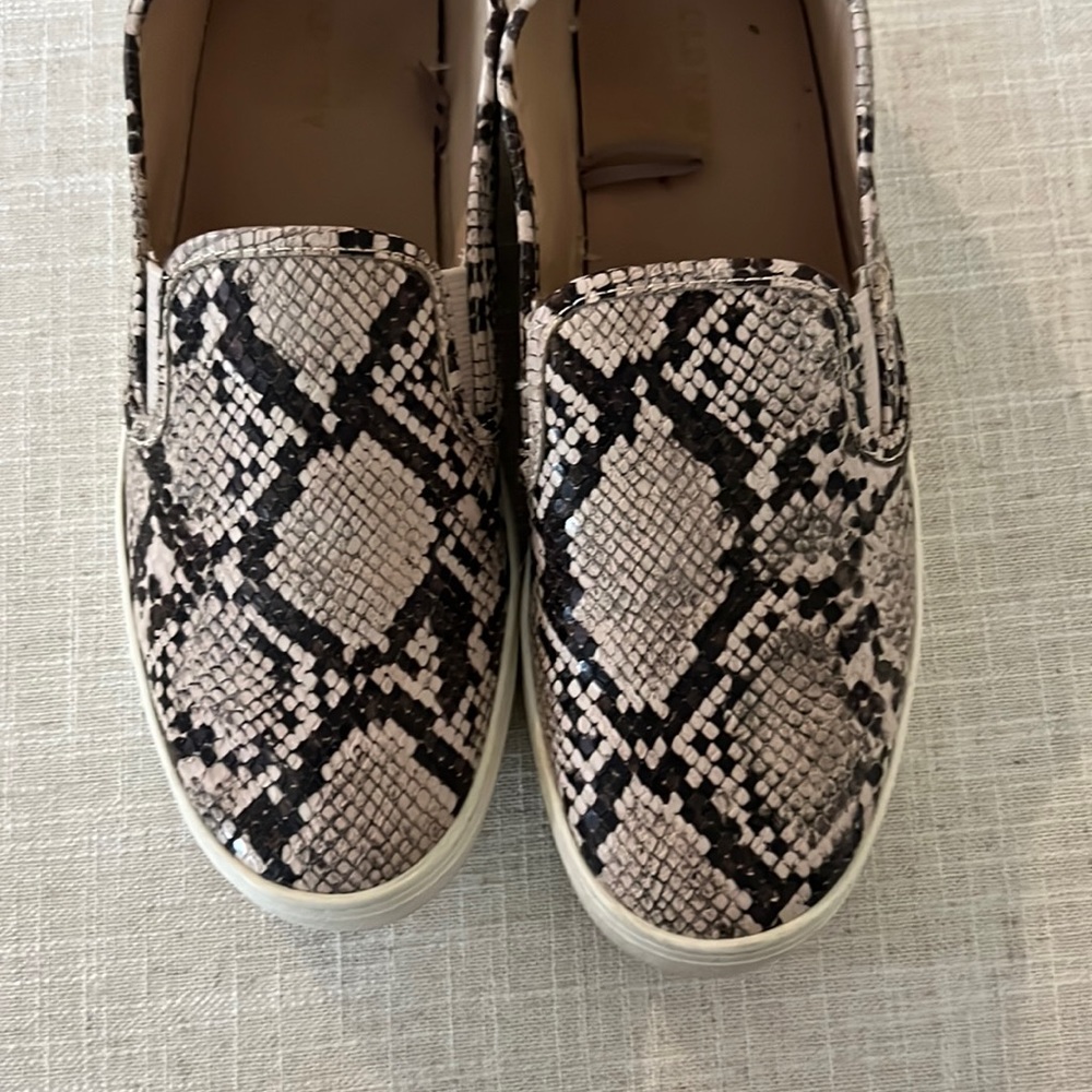 Old navy flats